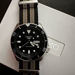 Seiko 5 Automatic Sports Watch 42.5mm